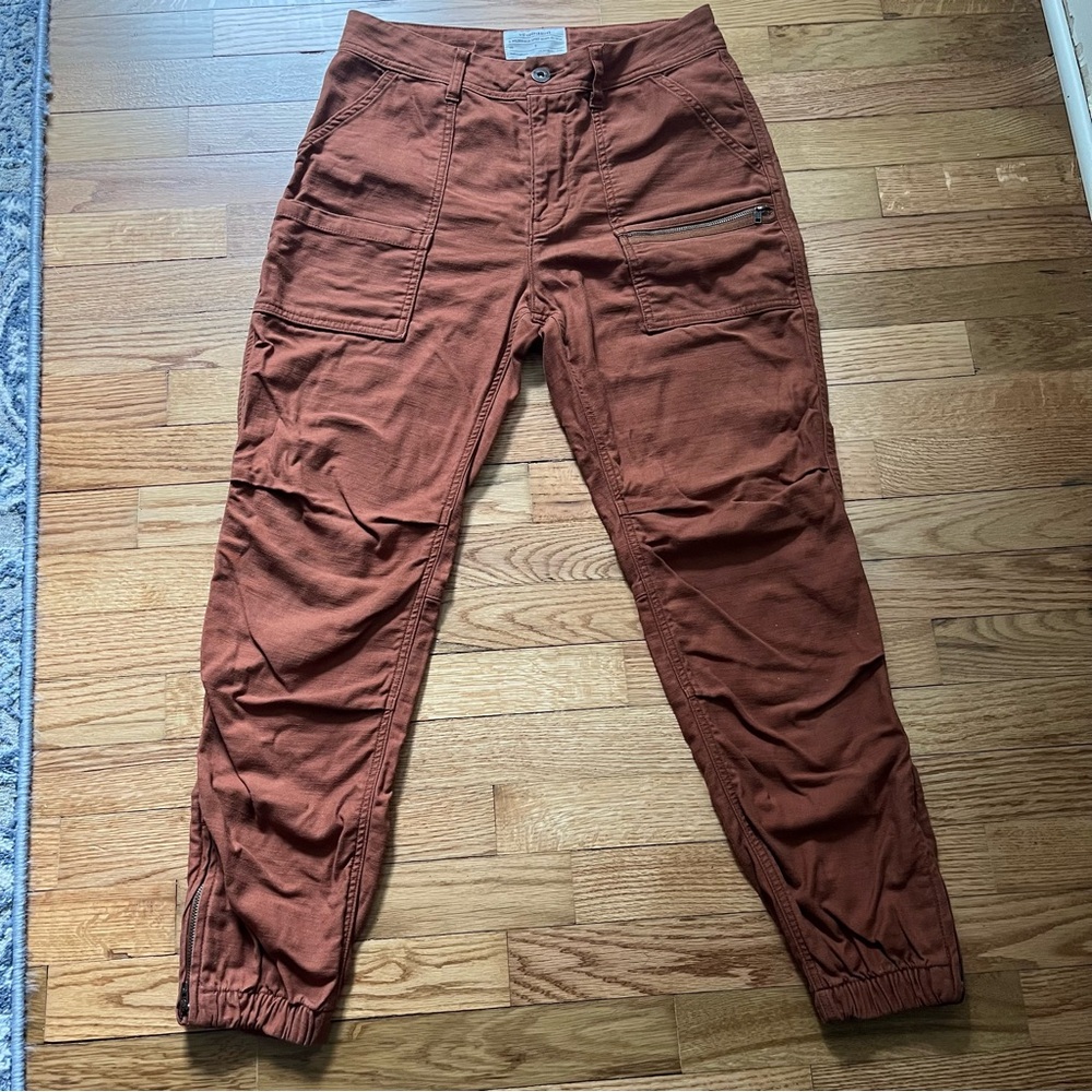 REI High Rise Utility Hiking Cargo Pants Size 8